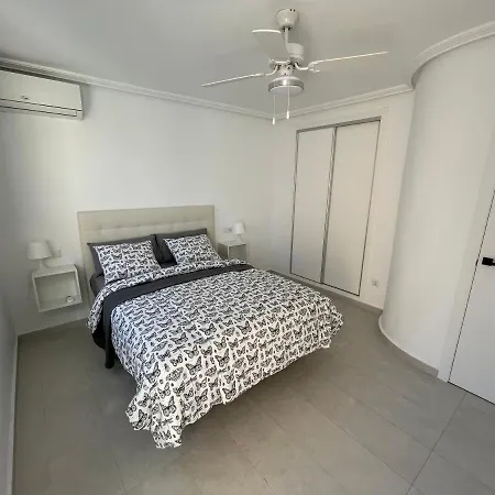 Casa Alexandra - Cosy 2bedroom Duplex Apartment Torrevieja