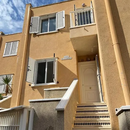 Casa Alexandra - Cosy 2bedroom Duplex Apartment Torrevieja